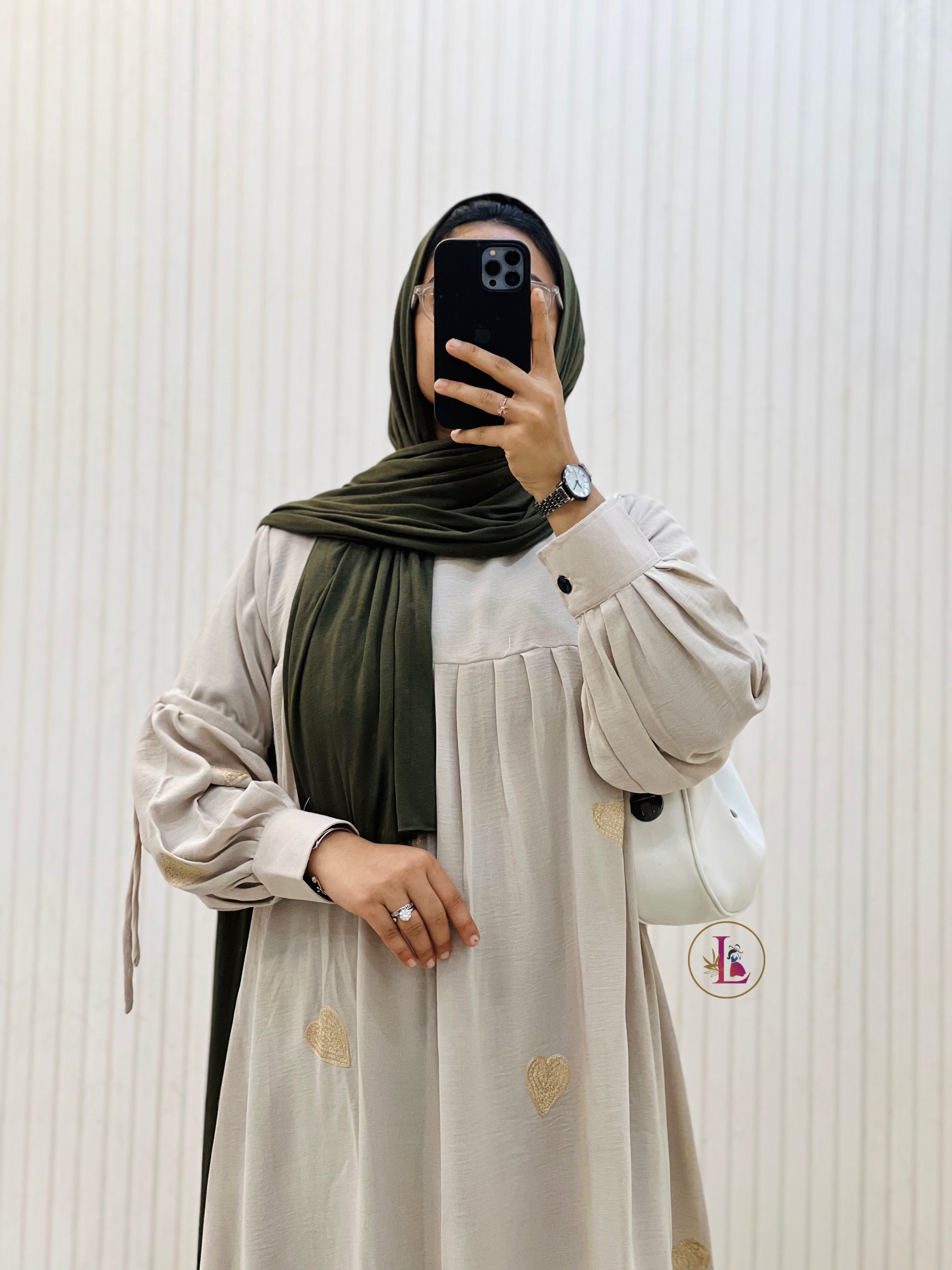 Long gown product Code: LG001